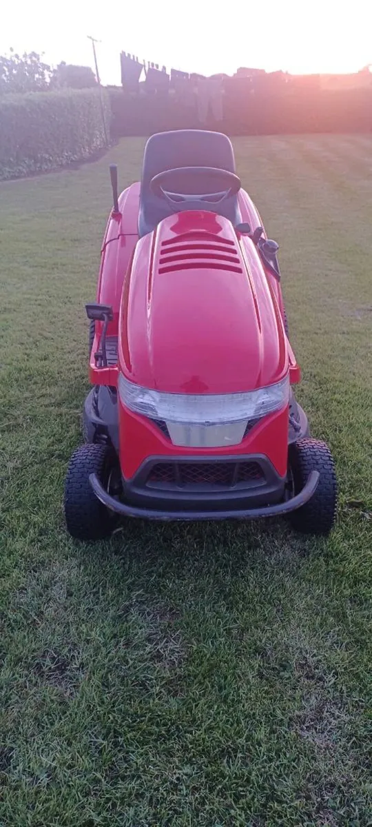 Ride on lawnmower - Image 4
