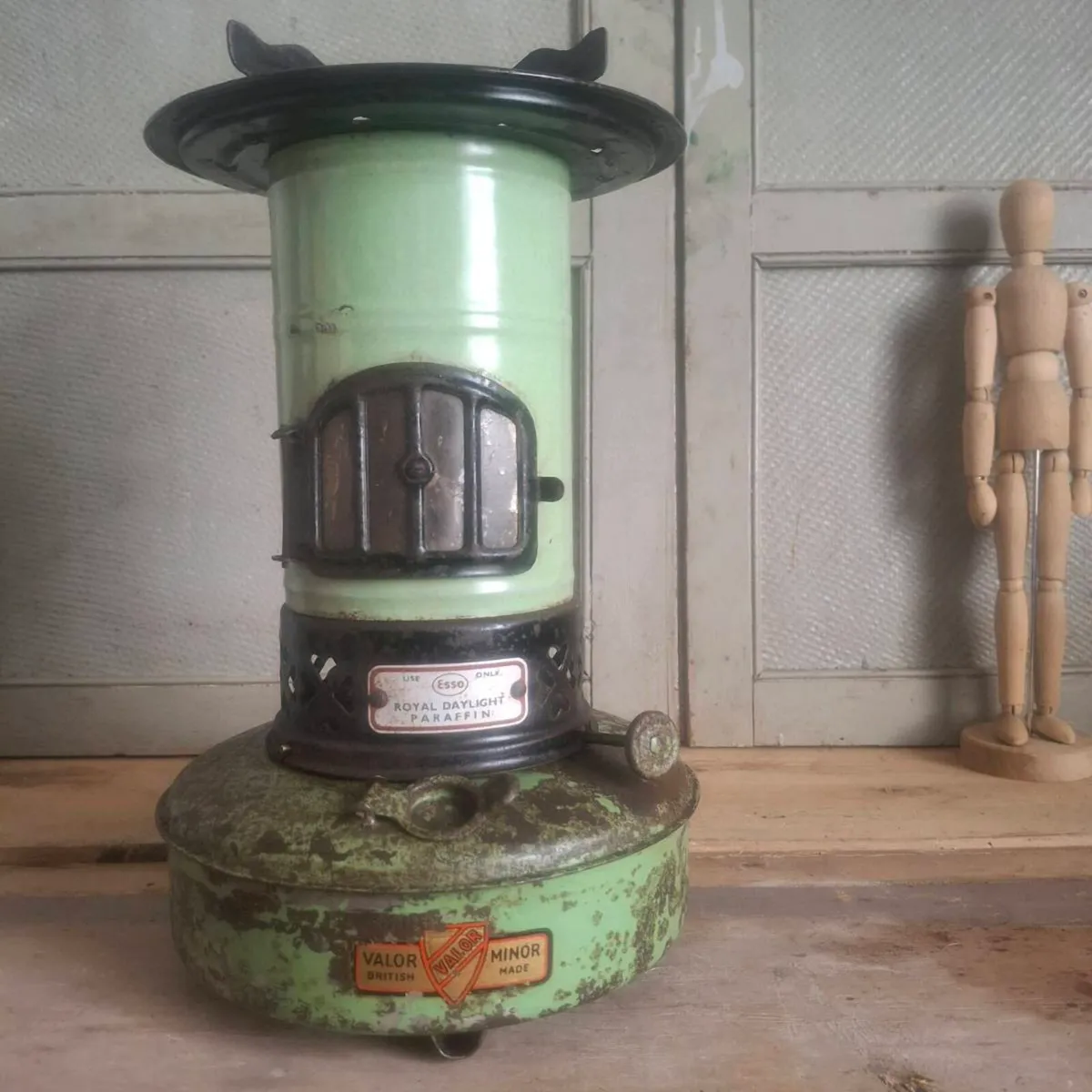 Vintage Valor Minor Stove - Image 1