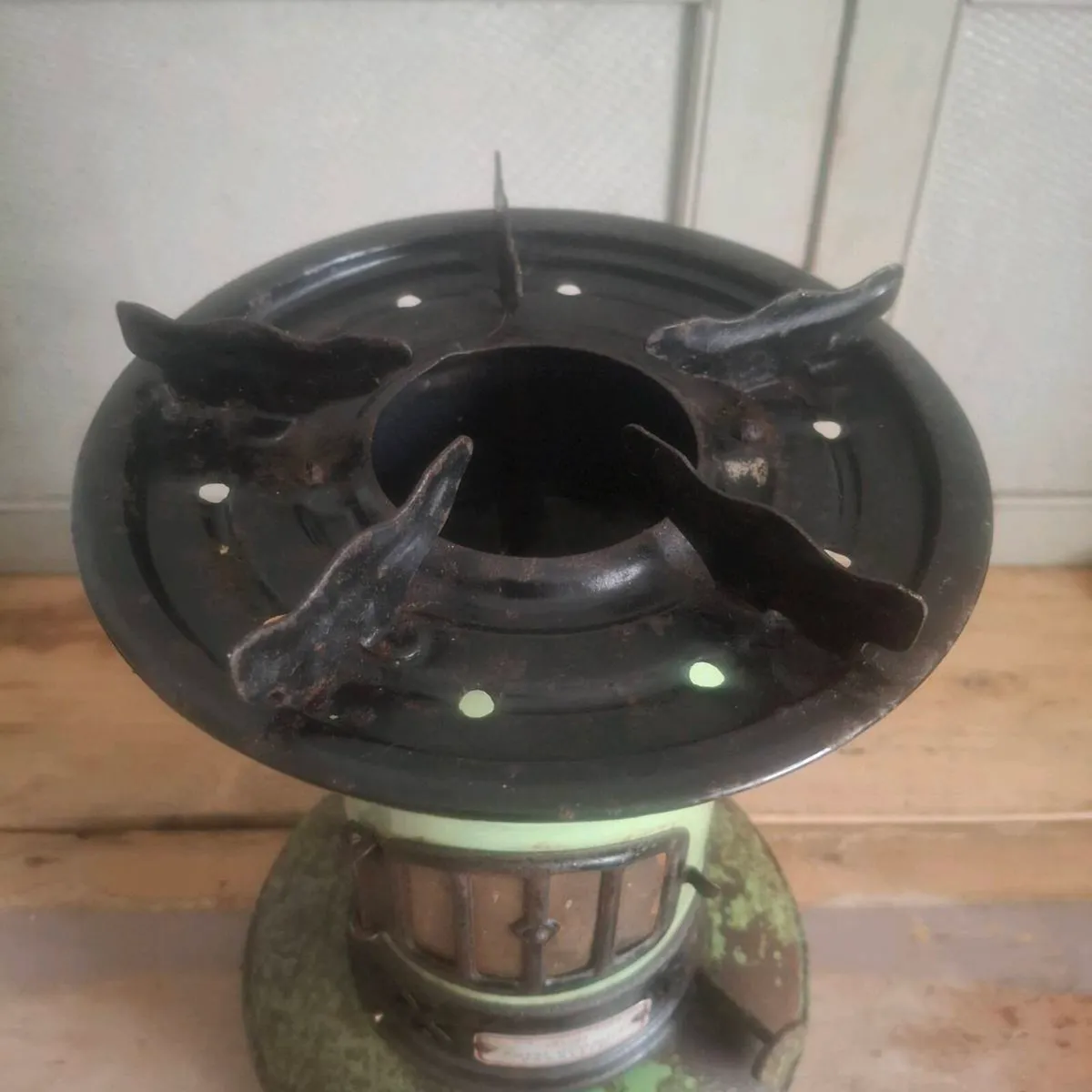 Vintage Valor Minor Stove - Image 4