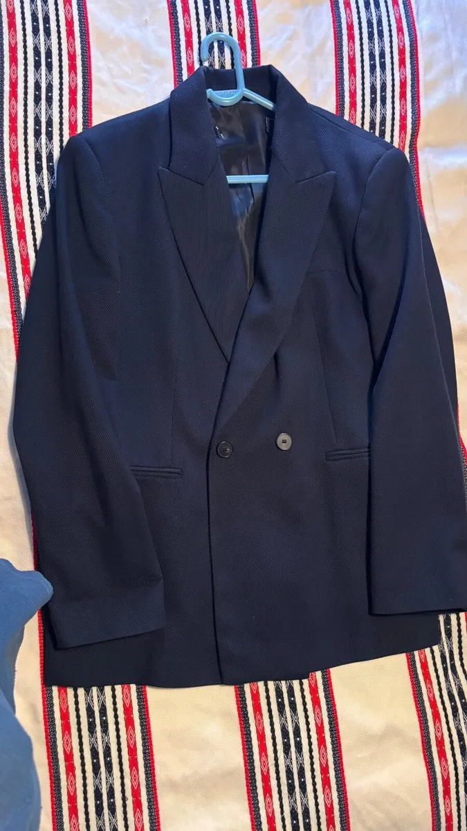 Skirt, shirts, Gillette, blazer - Image 2