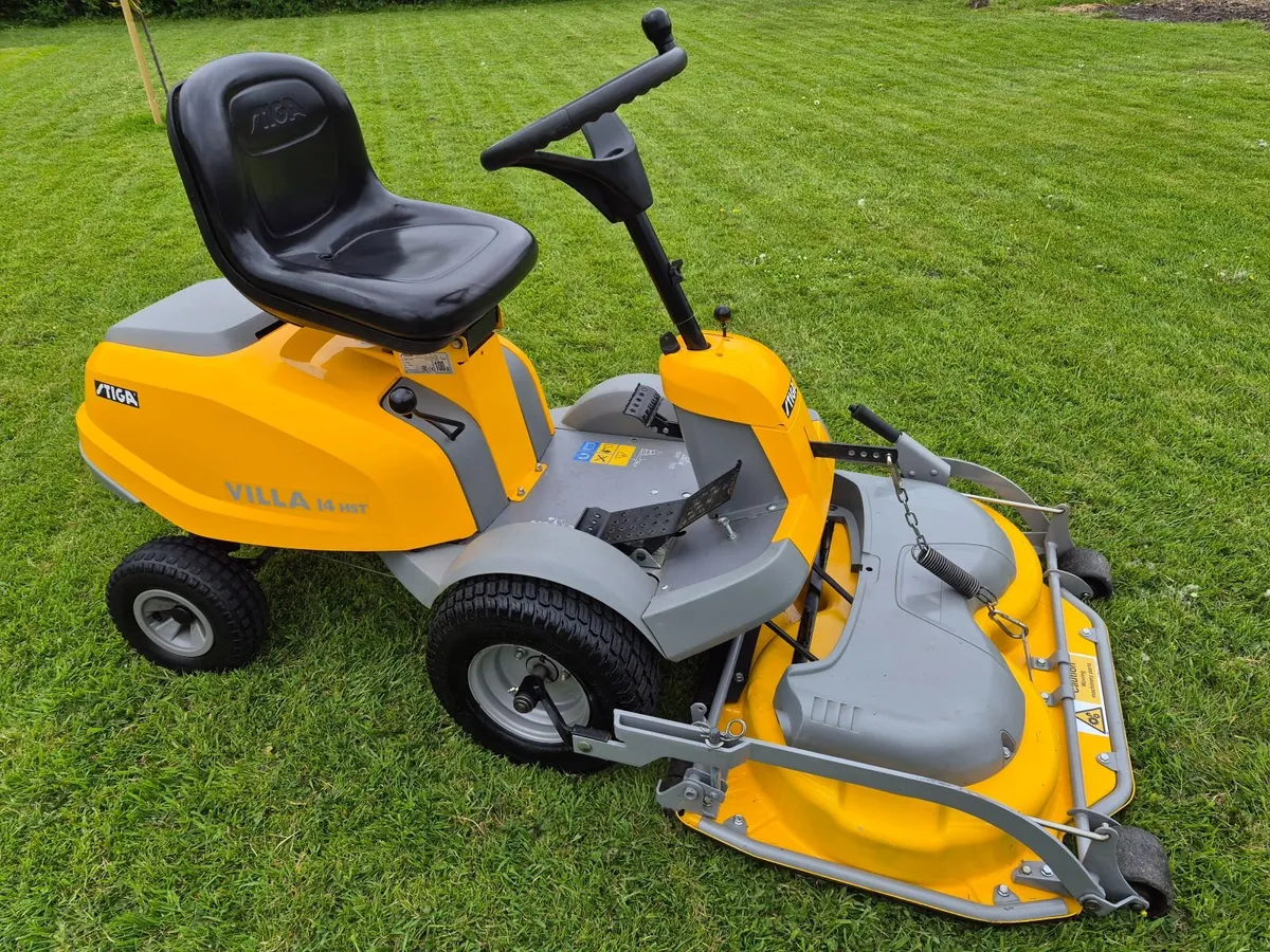 Stiga Park HST 14 Front Deck Ride-On Mower - Image 3
