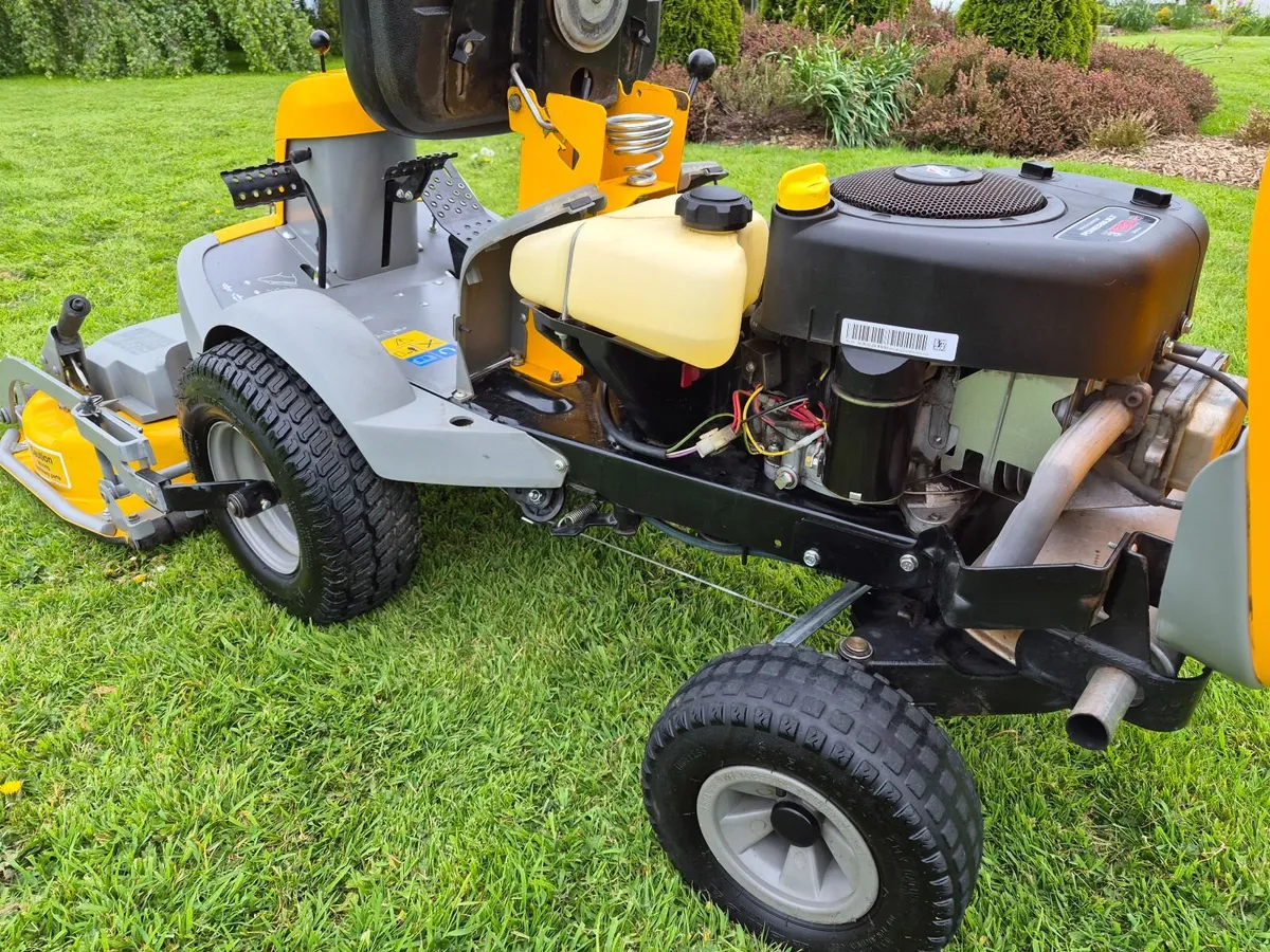 Stiga Park HST 14 Front Deck Ride-On Mower - Image 4