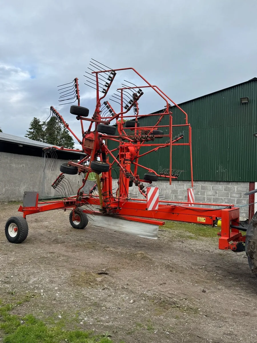Kuhn GA 7301 rake - Image 1