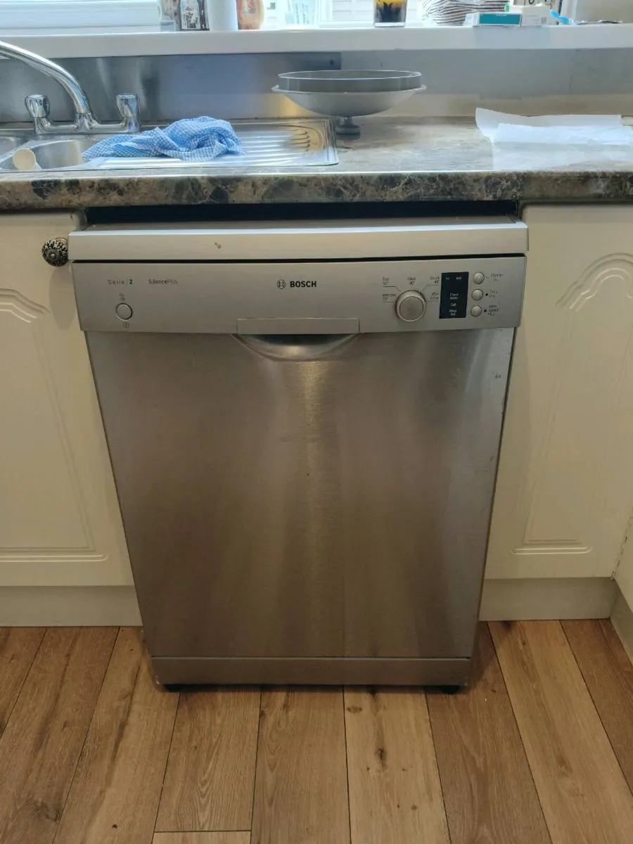Dishwasher - Image 3