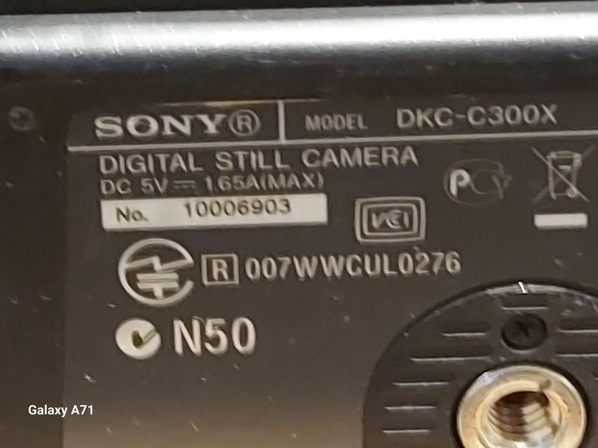 Sony Digital Still Camera Model DKC-C300X Bluetoot - Image 3