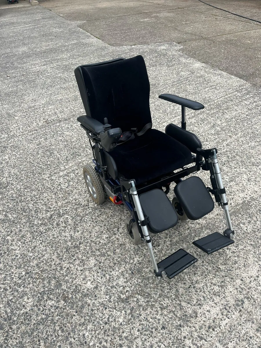 Electric wheelchair - Image 1