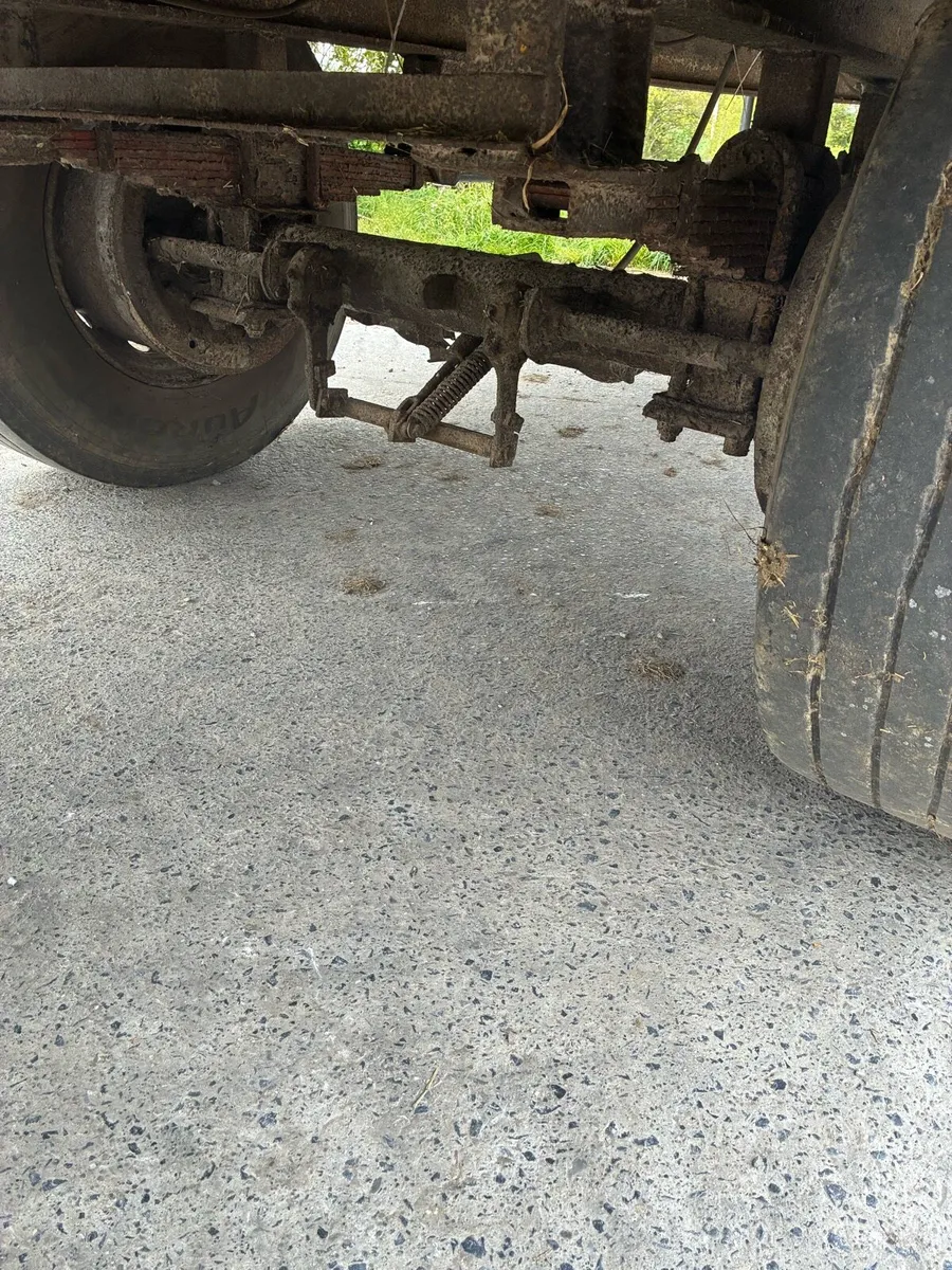 25ft bale trailer - Image 4