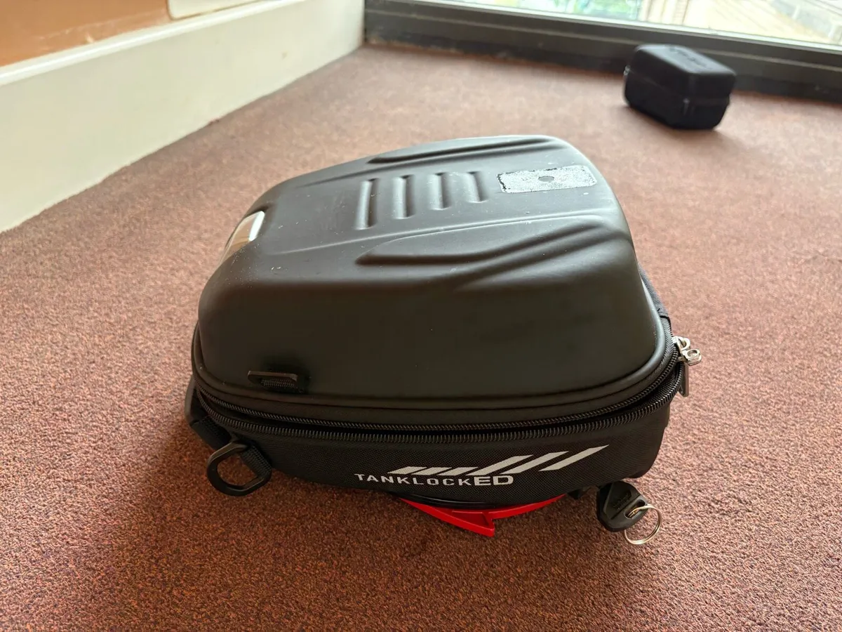 Givi Riveira 46L TopBox and Givi TankBox - Image 2