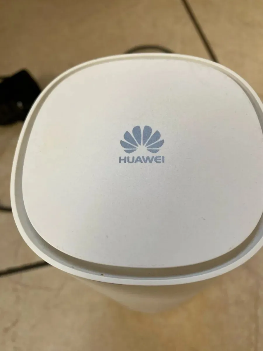 Huawei B528s-23a Wifi 4G Router - Image 4