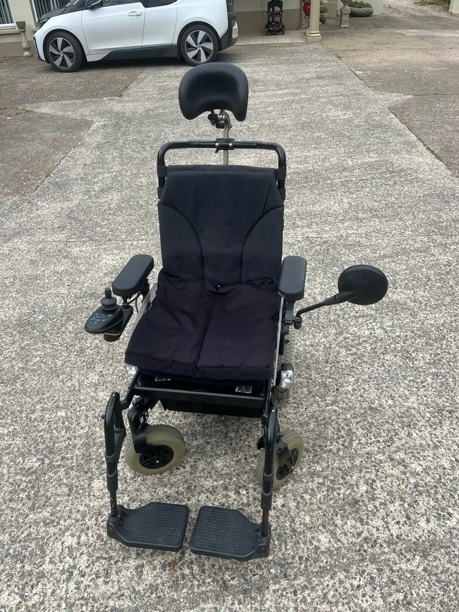 Electric wheelchair - Image 2