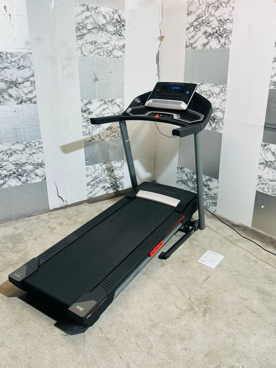 LARGE 135KG RATED TREADMILL - Image 3