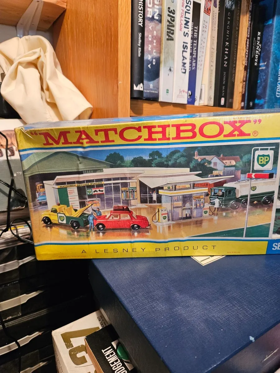 Matchbox Lesney Garage - Image 3