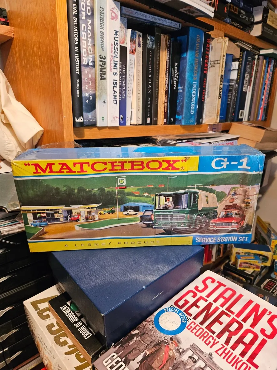 Matchbox Lesney Garage - Image 2