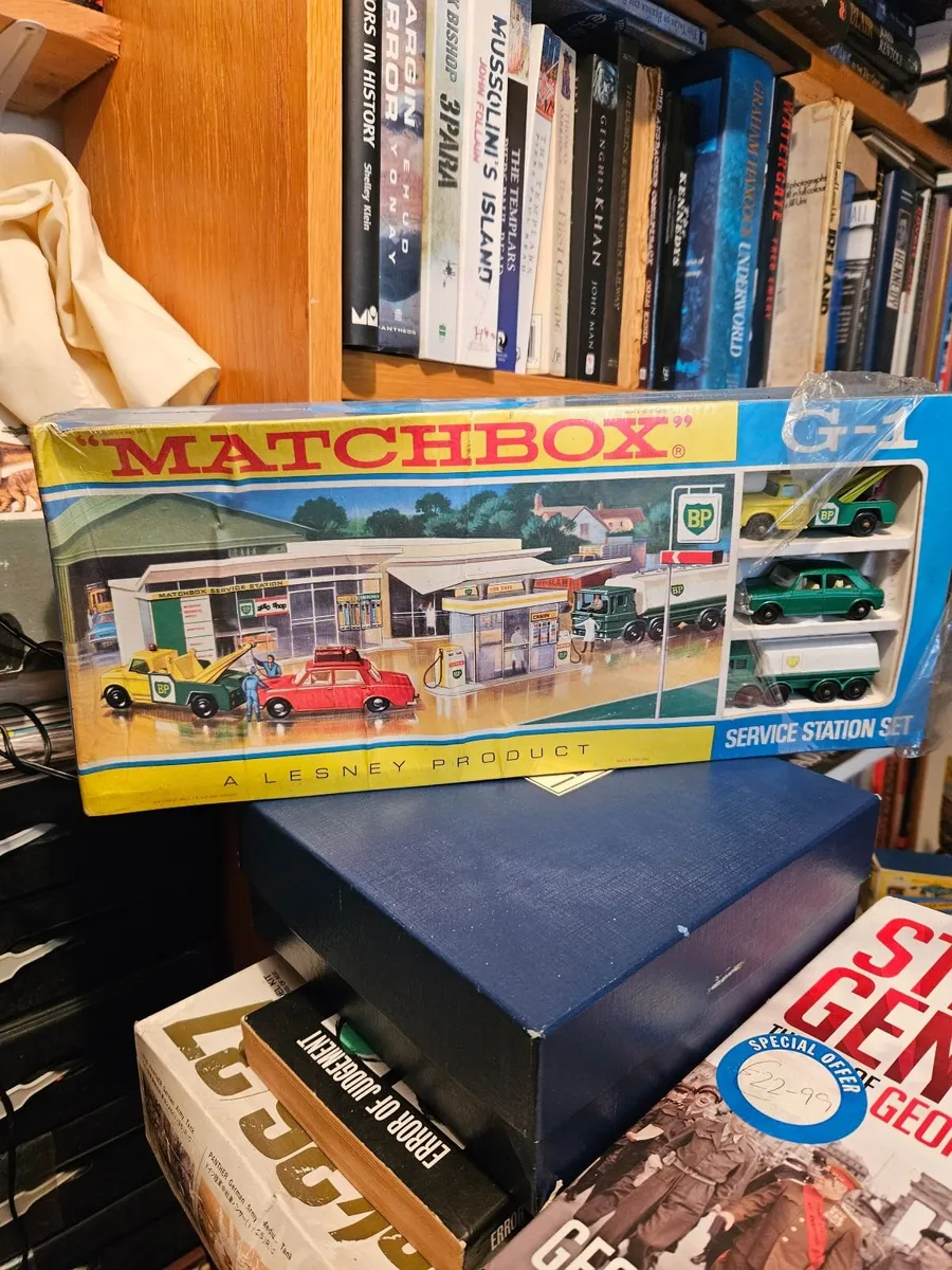 Matchbox Lesney Garage - Image 1