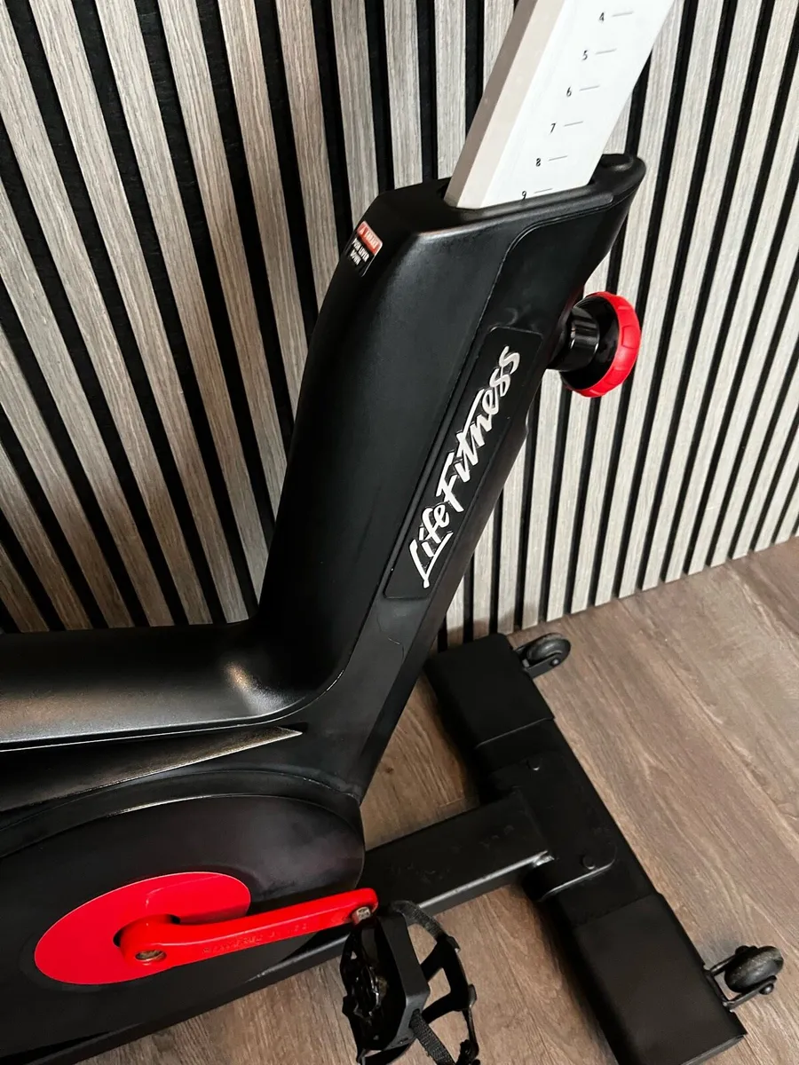 Life fitness iC6 spin bike - Image 4