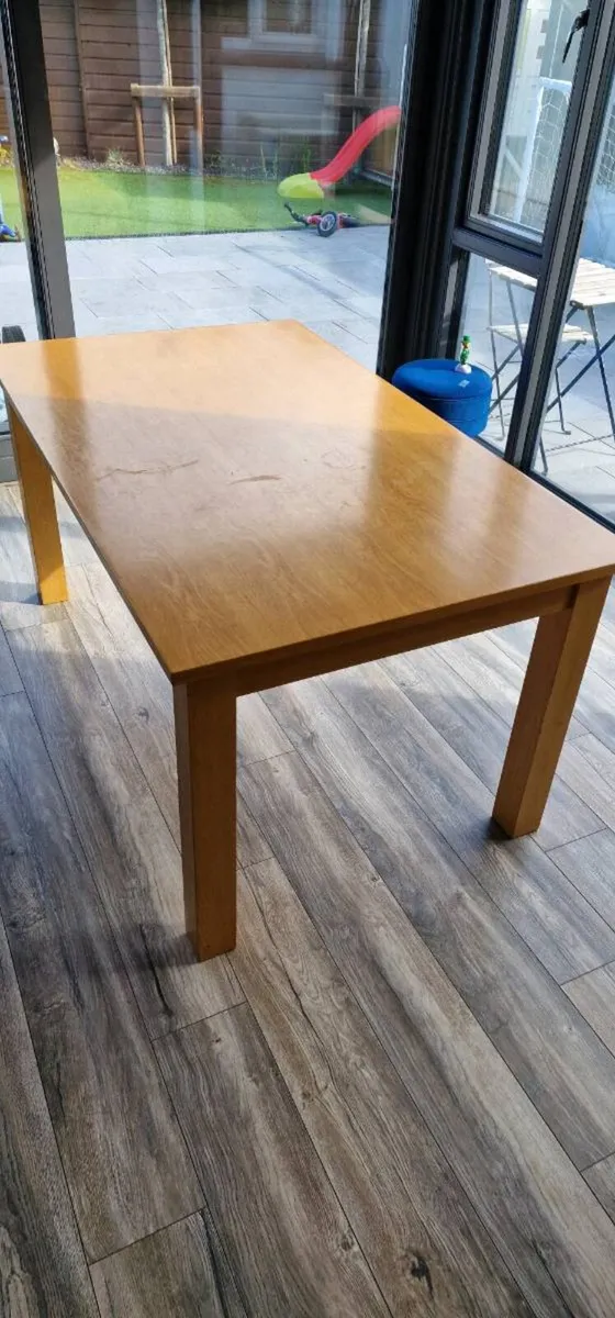 Dinner table - Image 1