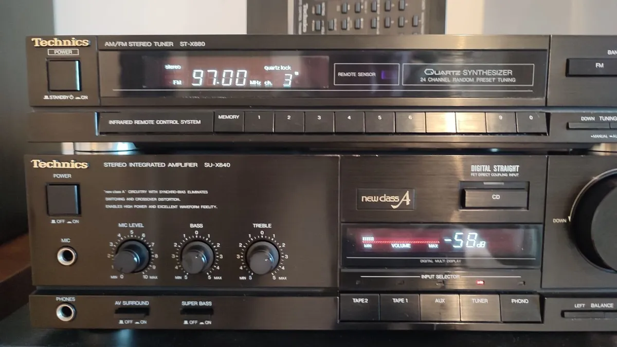 Midi TECHNICS SU-X840 amplifier + Tuner. Remote! - Image 3