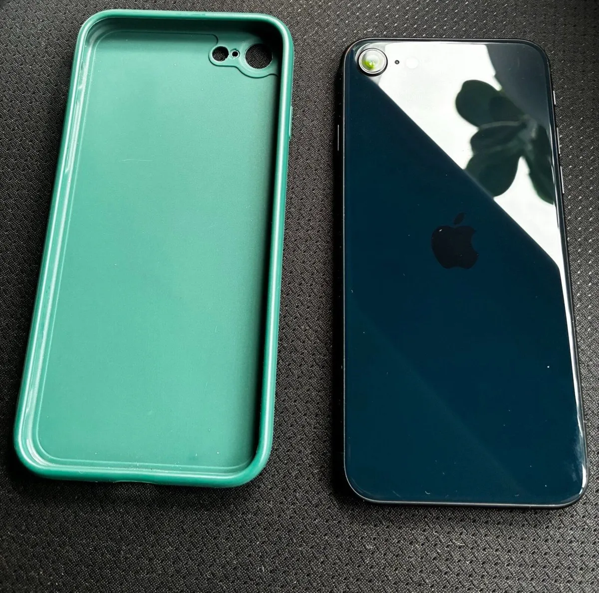 Iphone SE3 64GB - Image 3