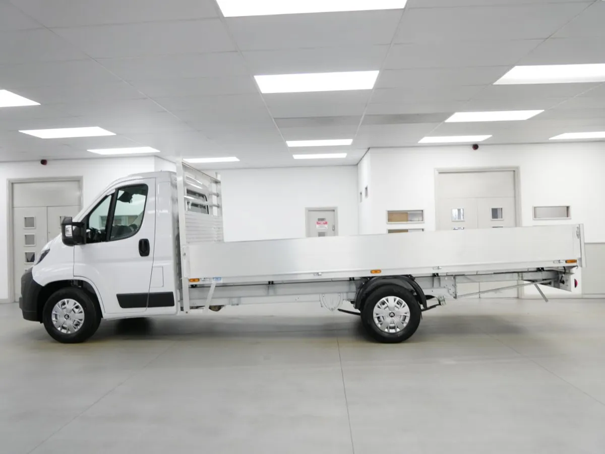 2026 Citroen Relay Dropside Van - Image 1