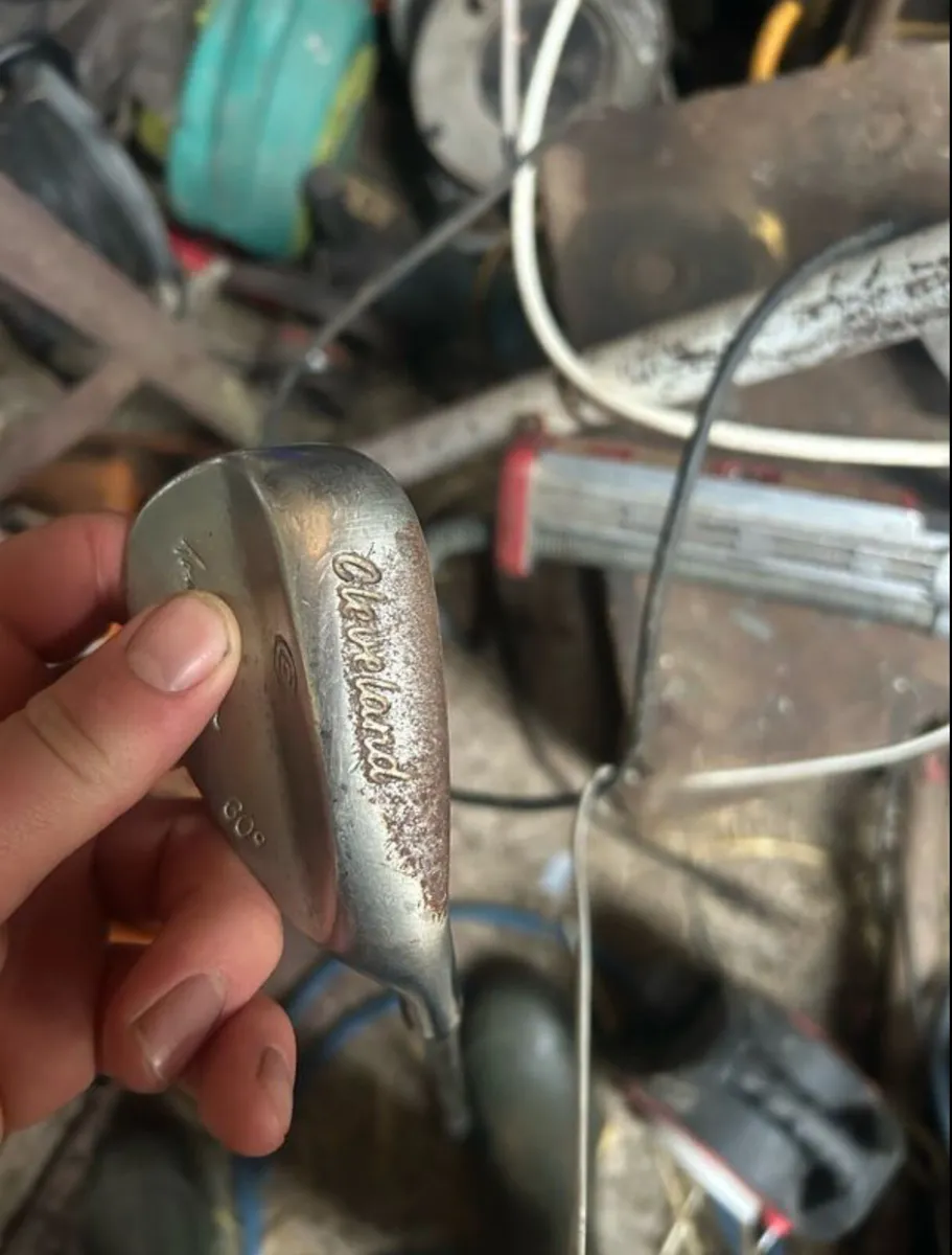 Golf club regripping and cleaning - Image 2