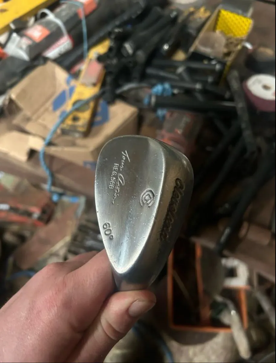 Golf club regripping and cleaning - Image 4