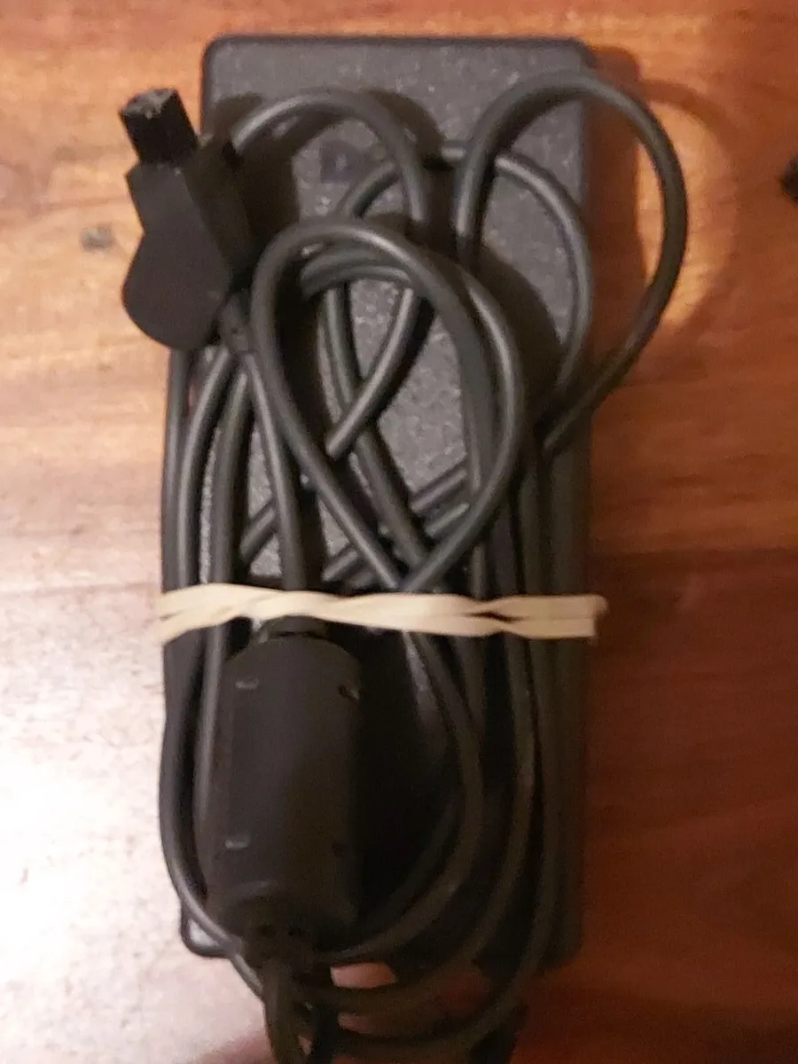 DELL AA20031 20v 3.5amp Power Adaptor - Image 2