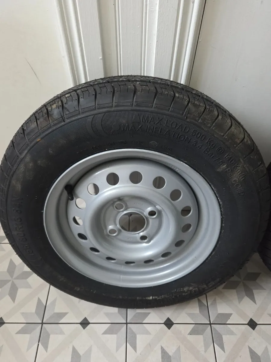 Wheels and tyres - Image 1