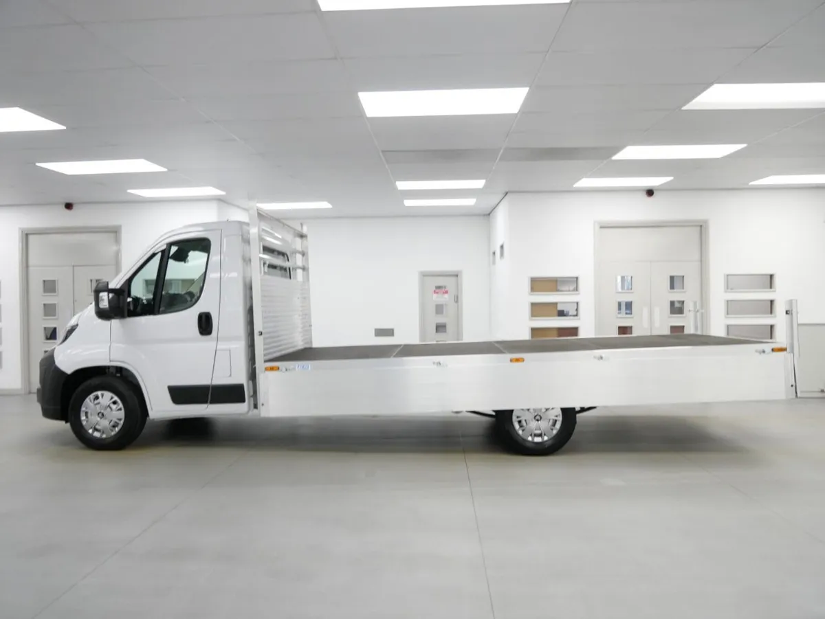 2026 Citroen Relay Dropside Van - Image 2