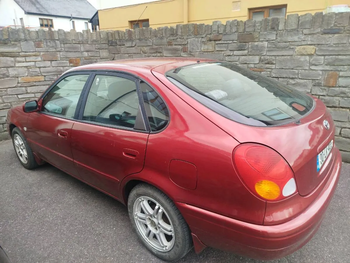 Toyota Corolla - Image 2