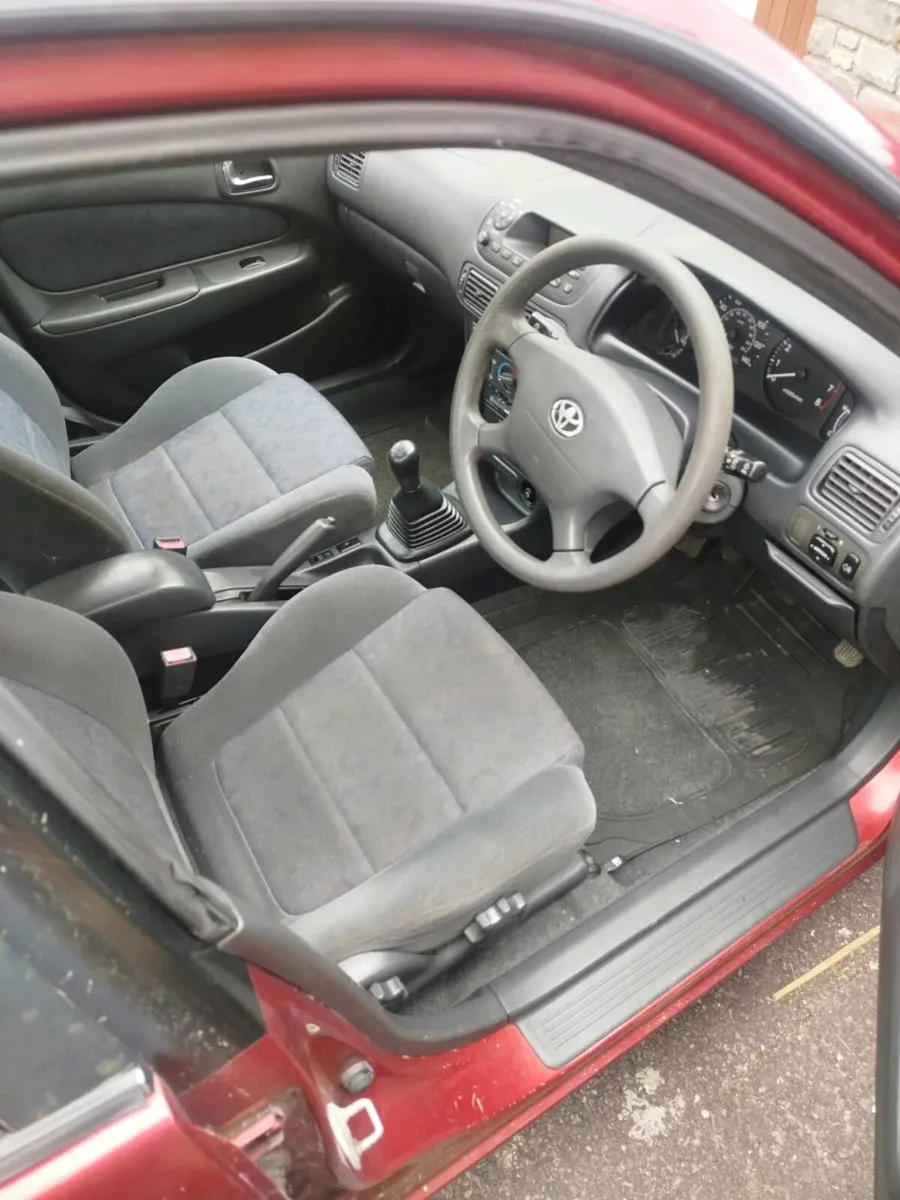 Toyota Corolla - Image 4