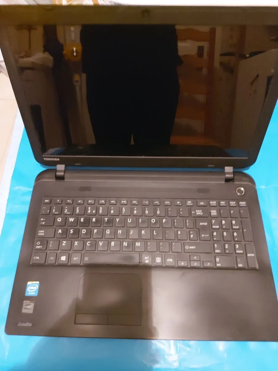 Toshiba Satellite Laptop C50-B-14D, 4GB RAM, 500GB - Image 2