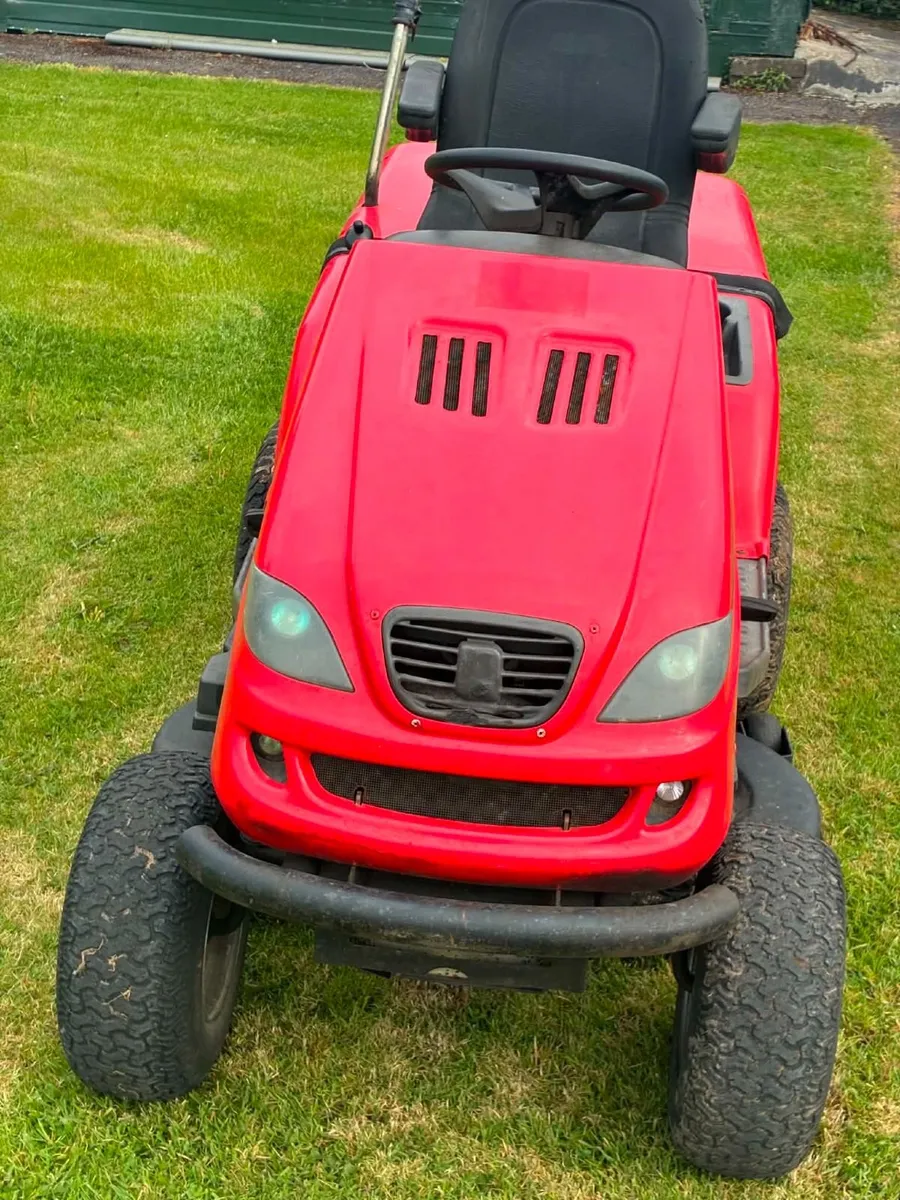 Ride on Lawnmower - Image 1