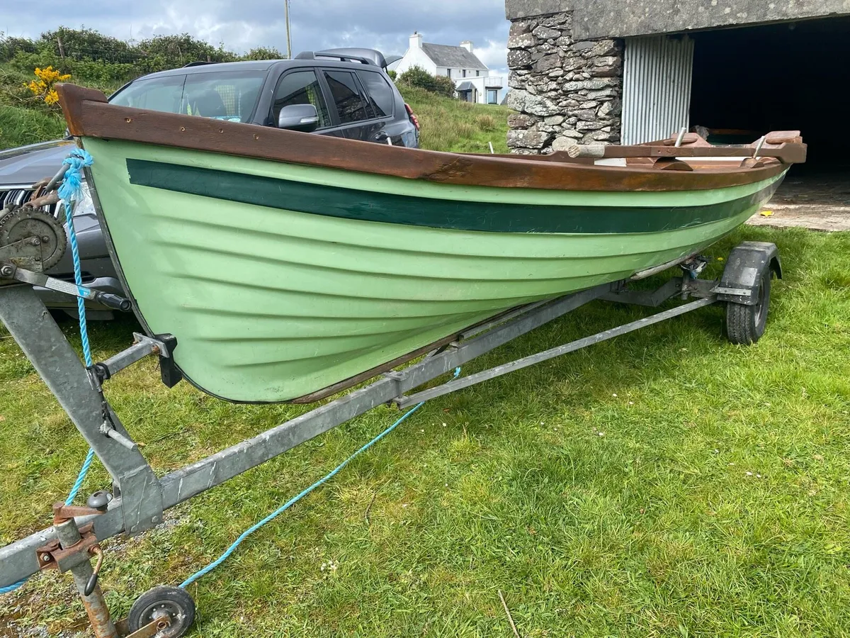 19ft Lake boat - Image 4