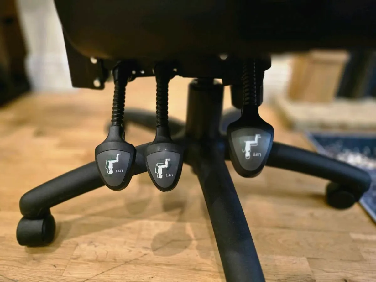 🟩 HIGH LINE EXECUTIVE OFFICE CHAIR 🟩 - Image 4