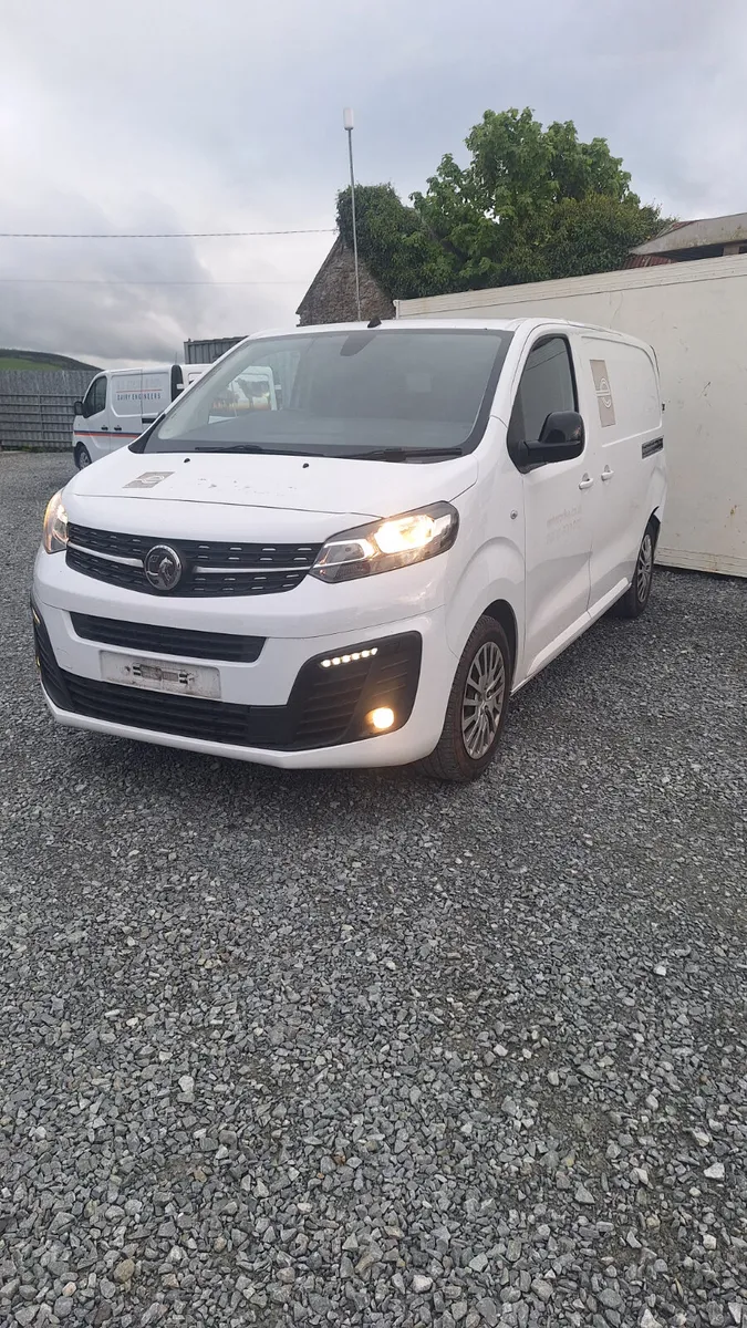 2024 Vauxhall Vivaro For Dismantling - Image 2