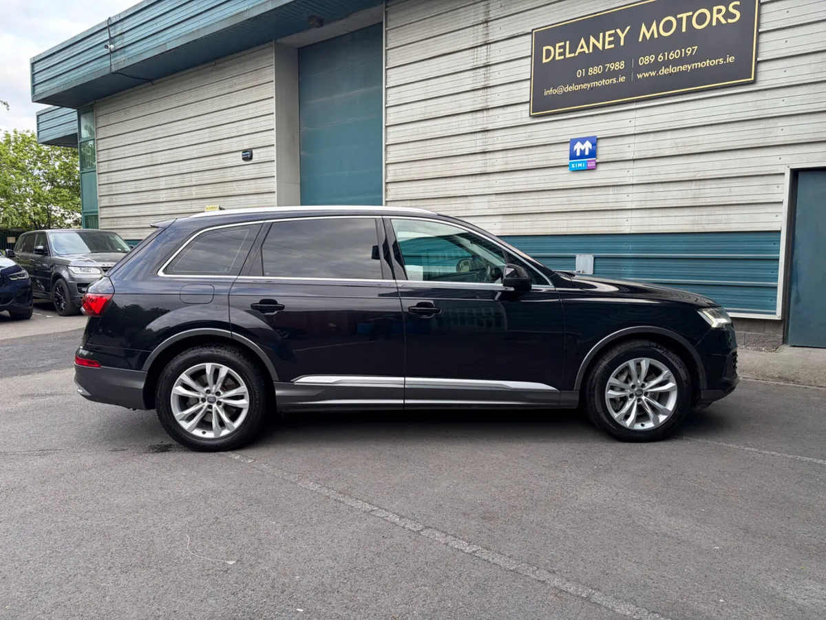 202 Audi Q7 N1 2 Seat Commercial Van - Image 4