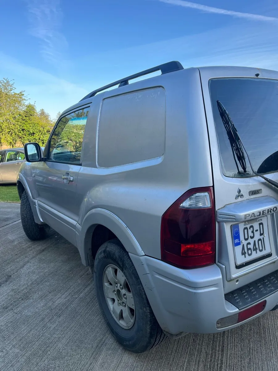Mitsubishi Pajero - Image 4