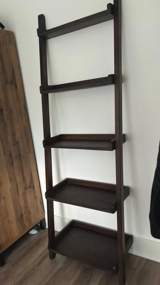 Leaning Shelf - Image 2