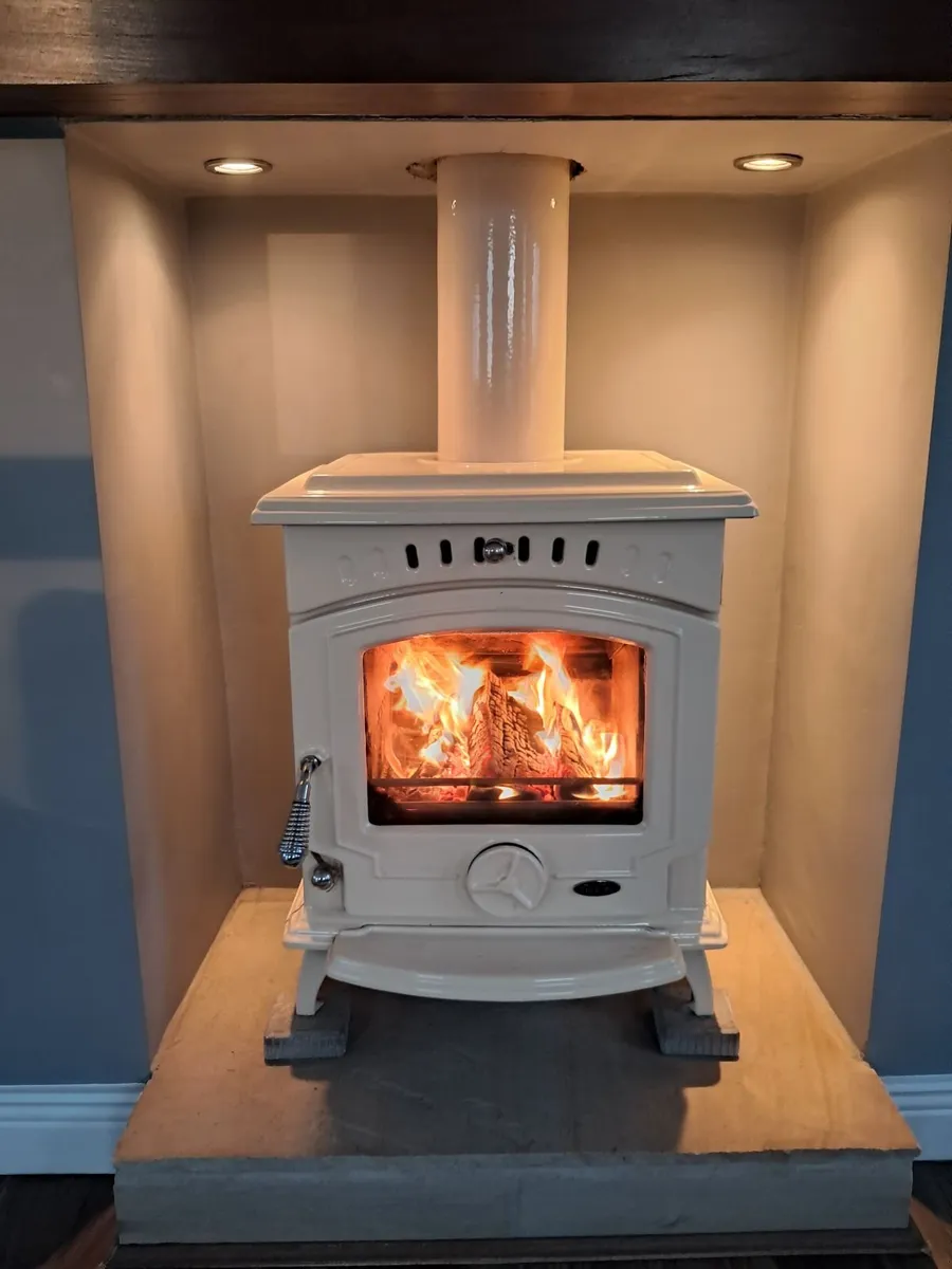 Stanley stove - Image 1