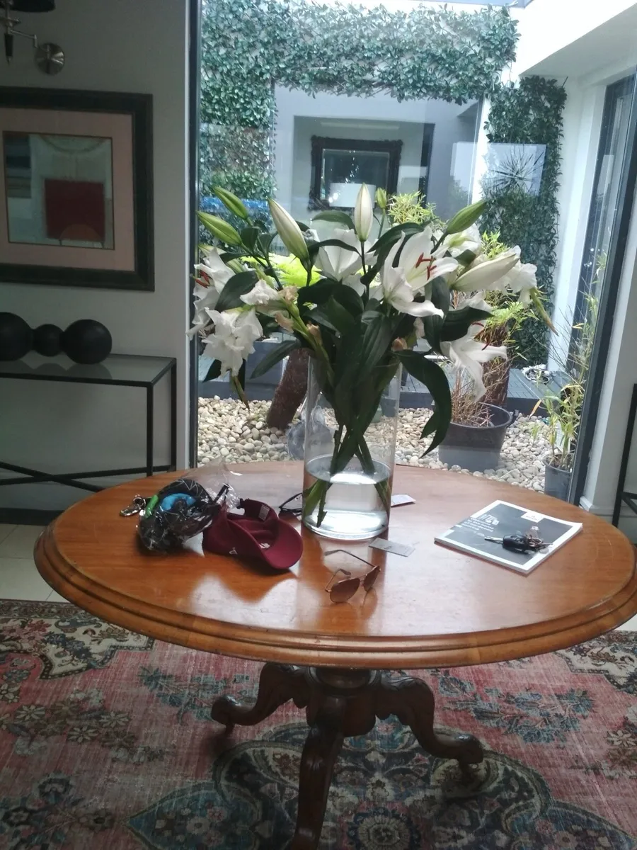 Antique circular table - Image 2