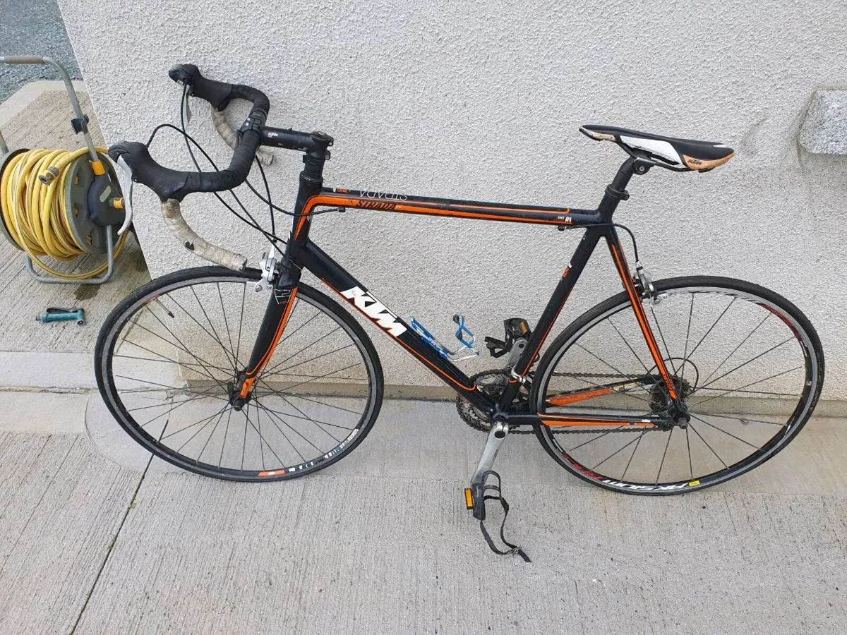 KTM Strada 800 - Image 1