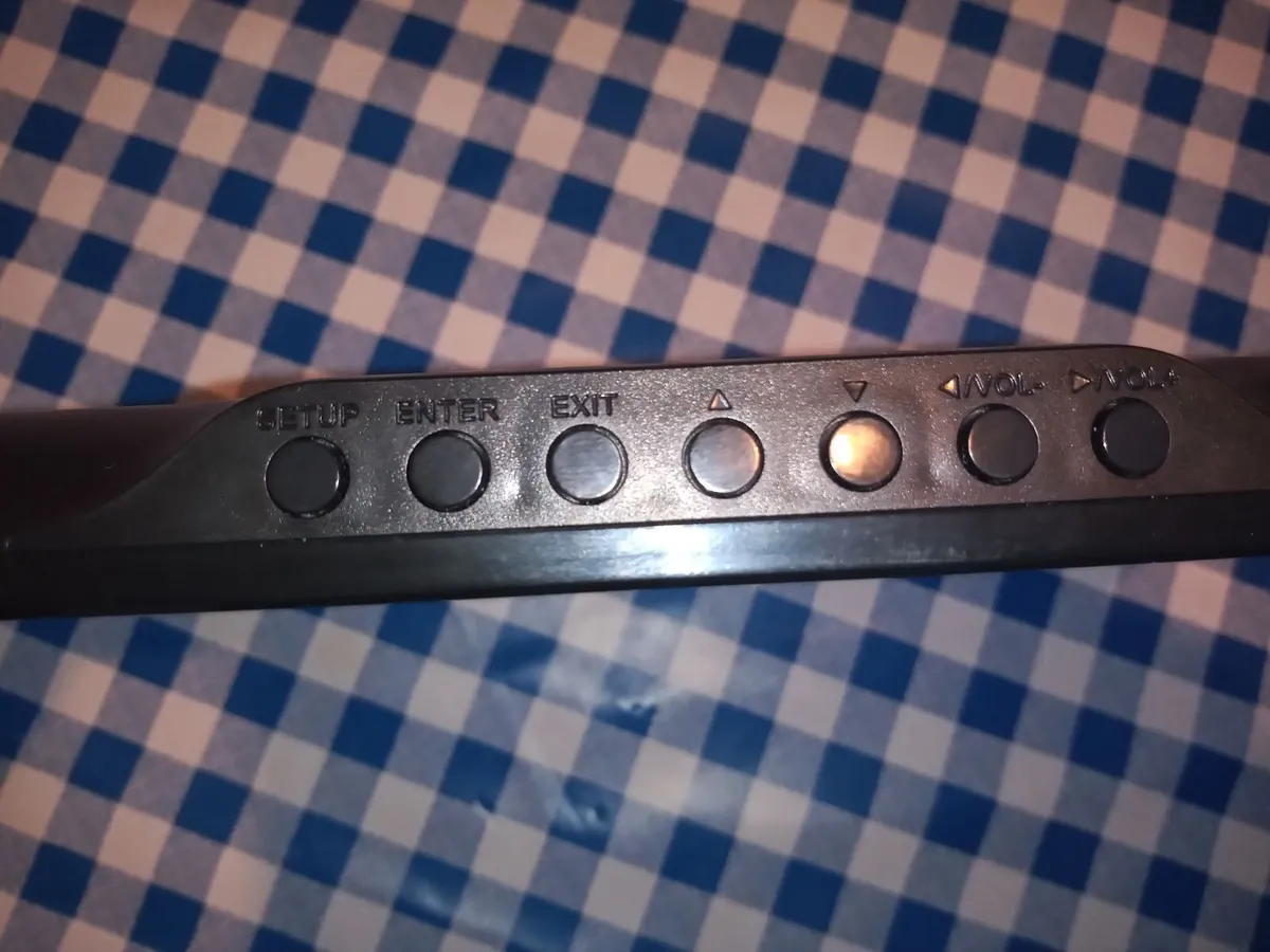 10 inch digital TV - Image 4