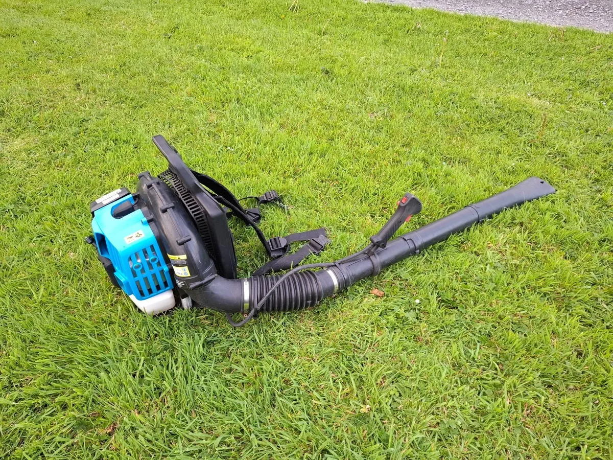 Petrol backpack leaf blower - Image 4