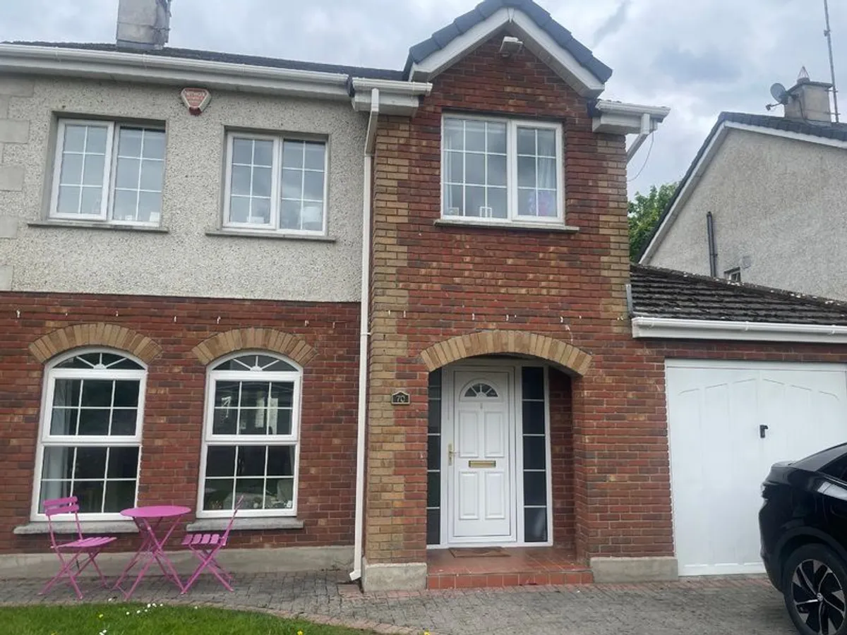 Free house fixtures-full job lot available - Image 1