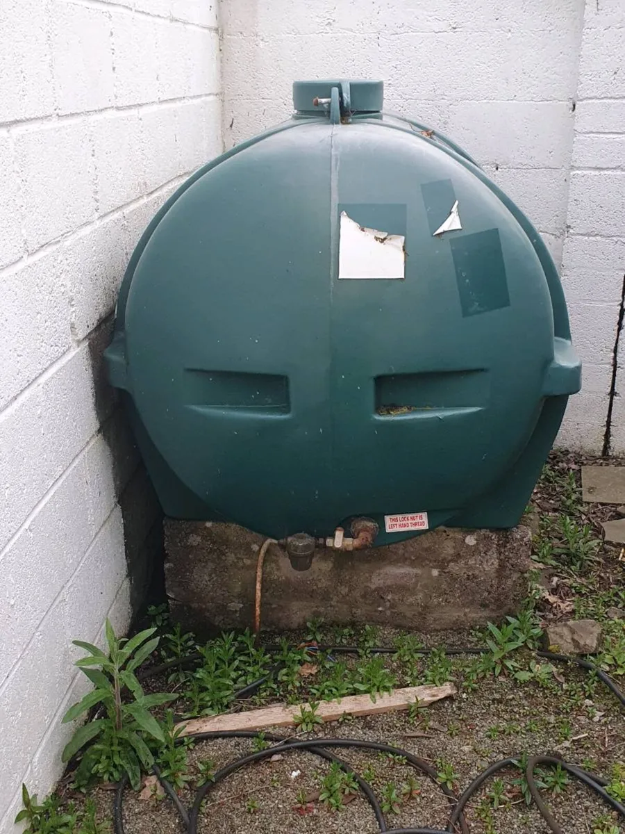 Oil tank - Image 2