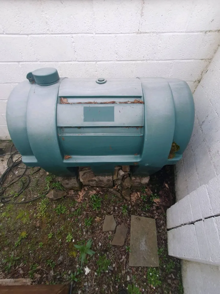 Oil tank - Image 3
