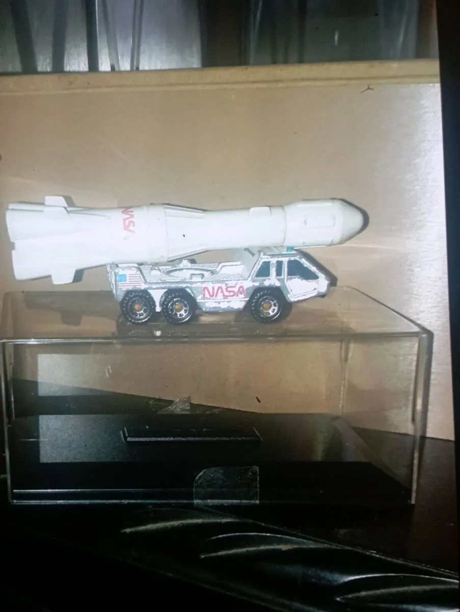 MATCHBOX  INTERNATIONAL 40 ROCKET & TRAMSPORTER . - Image 2