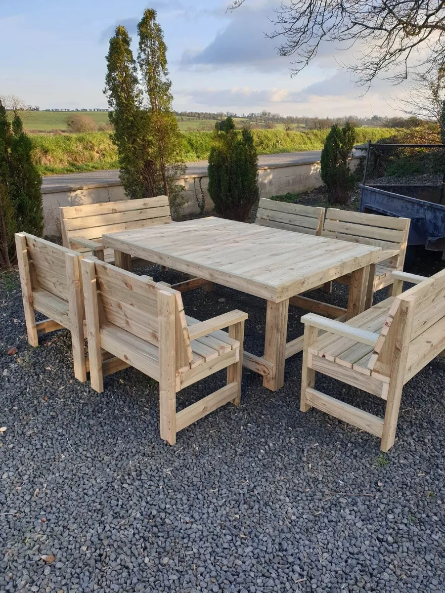 Garden furniture - Image 1
