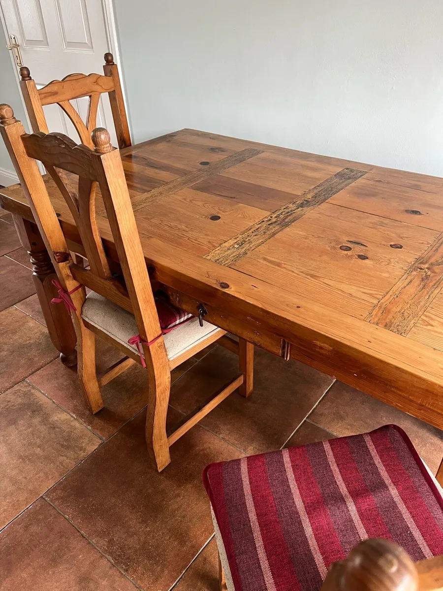 Kitchen Table & 4 Chairs - Image 2