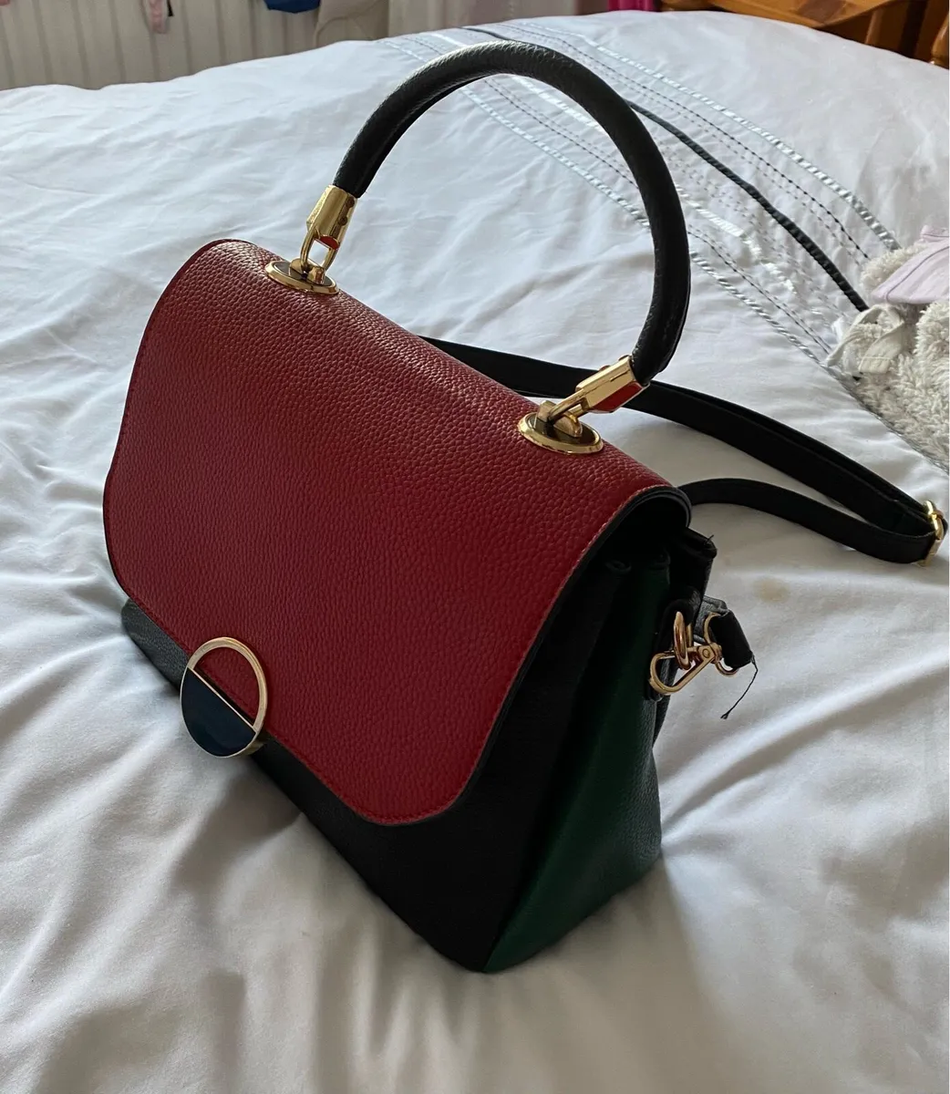 Beautiful Handbag with unusual Colour Design - Image 4